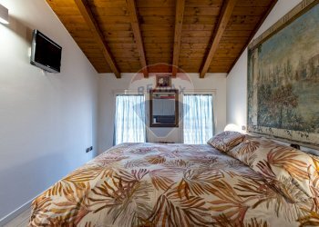 Camera / camera da letto - Attico don pietro ponti
 
17, Besana in Brianza - foto 25