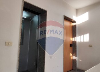 Hall / corridoio - Appartamento VIA TENENTE GIUSEPPE CATALDO
 
12, Caltagirone - foto 4