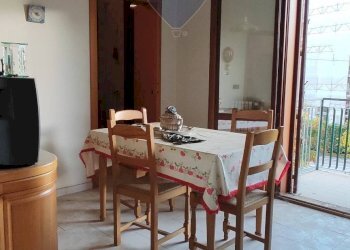 Sala da pranzo - Appartamento VIA TENENTE GIUSEPPE CATALDO
 
12, Caltagirone - foto 15