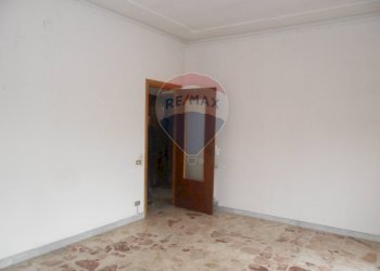 Stanza vuota - Appartamento Via Carnevale
 
9, Caltanissetta - foto 26