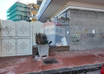 Ingresso giardino - Appartamento Via Edoardo Nicolardi
 
145, Napoli - foto 5