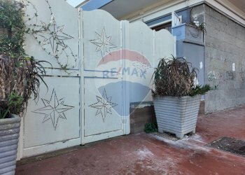 Ingresso giardino - Appartamento Via Edoardo Nicolardi
 
145, Napoli - foto 6