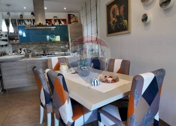 Sala da pranzo - Appartamento Via Edoardo Nicolardi
 
145, Napoli - foto 22