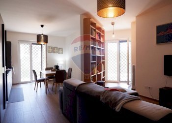 Sala da pranzo - Quadrilocale Via Andrea Iannelli
 
41, Caserta - foto 7