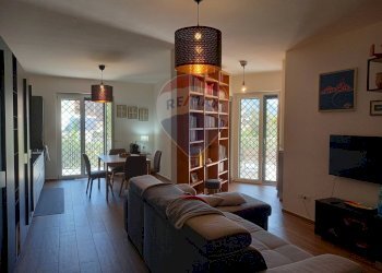 Sala da pranzo - Quadrilocale Via Andrea Iannelli
 
41, Caserta - foto 10