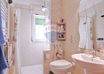 Bagno - Quadrilocale via Canalone
 
6, Santa Maria a Vico - foto 17