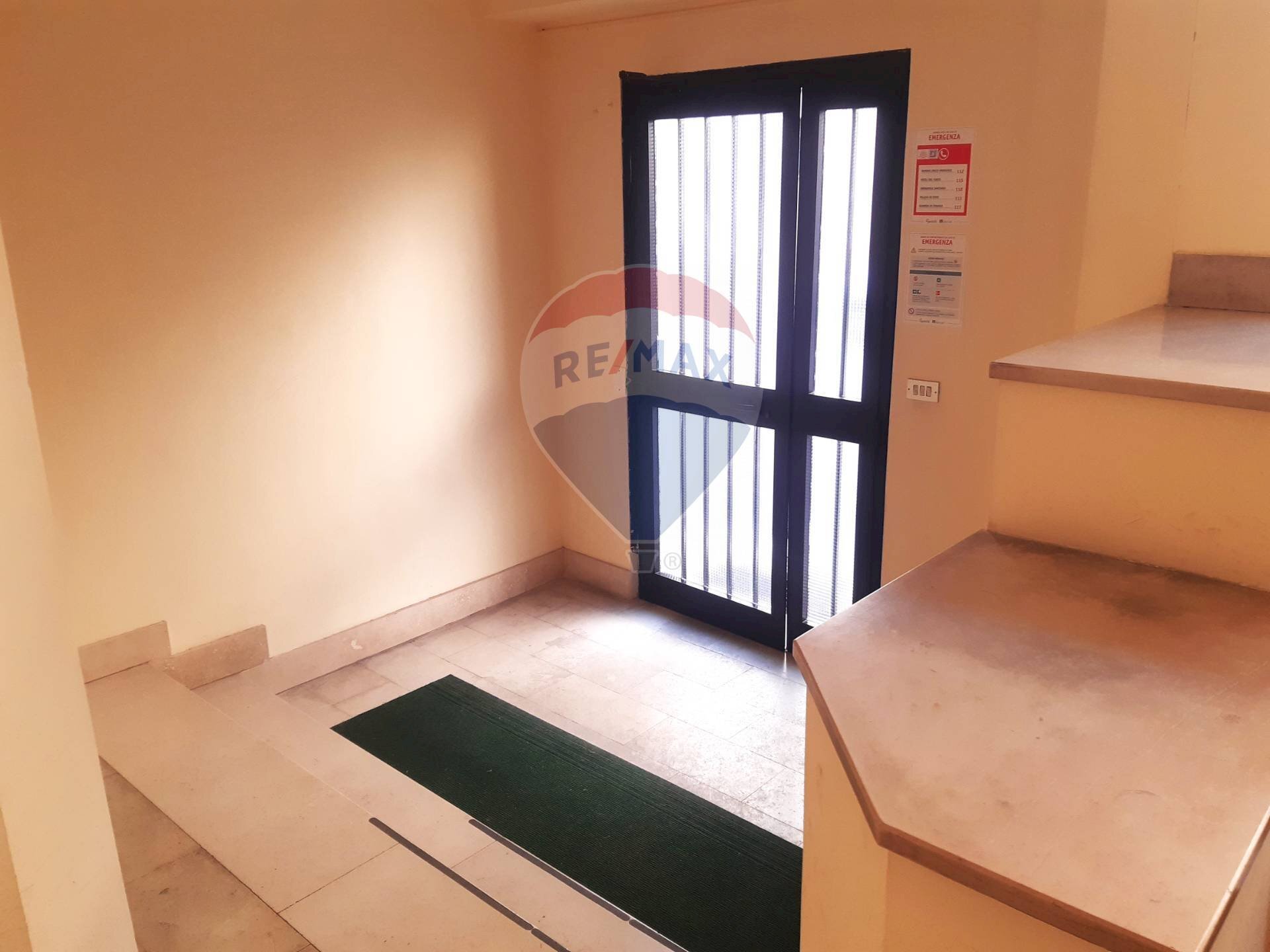 Stanza vuota - Ufficio Via Giuseppe Cacchi
 
8, L'Aquila - foto 2