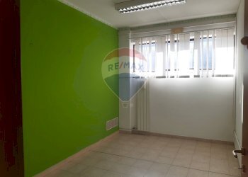 Stanza vuota - Ufficio Via Giuseppe Cacchi
 
8, L'Aquila - foto 11