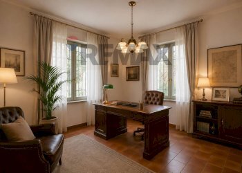 Ufficio - Villa guglielmo marconi
 
3, Carobbio degli Angeli - foto 5