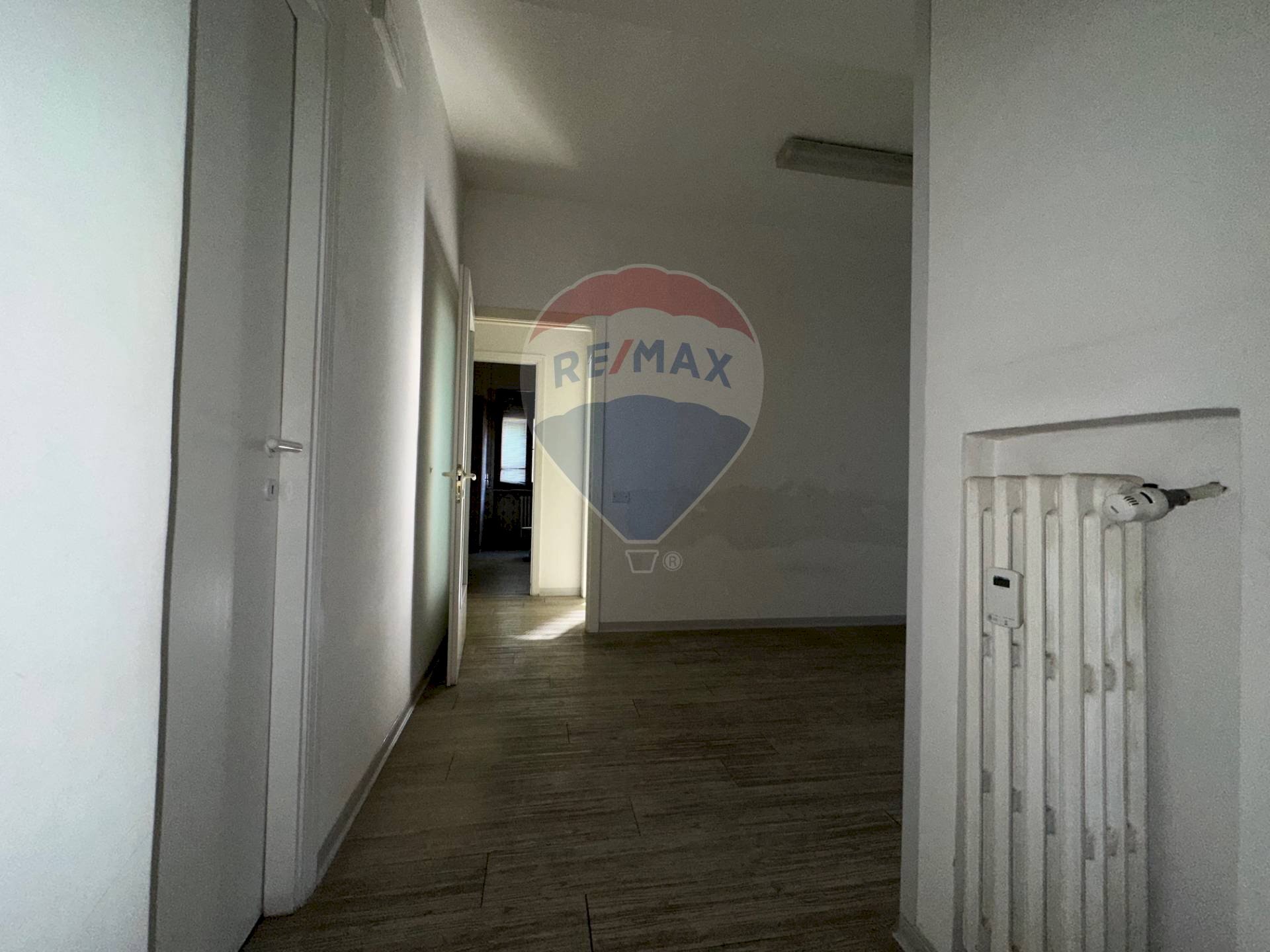 Hall / corridoio - Ufficio via Manara
5, Falconara Marittima - foto 3