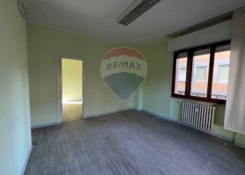 Stanza vuota - Office via Manara
 
5, Falconara Marittima - photo 8