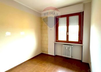 Stanza vuota - Quadrilocale VIA SANT'AMBROGIO
 
19/A, Romentino - foto 9