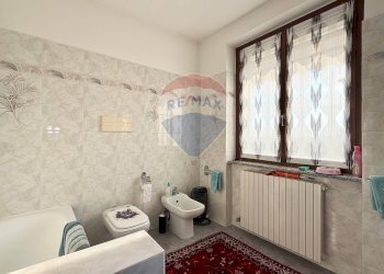 Bagno - Villa a Schiera Via Villaggio Europa
 
1/G, Marcignago - foto 34