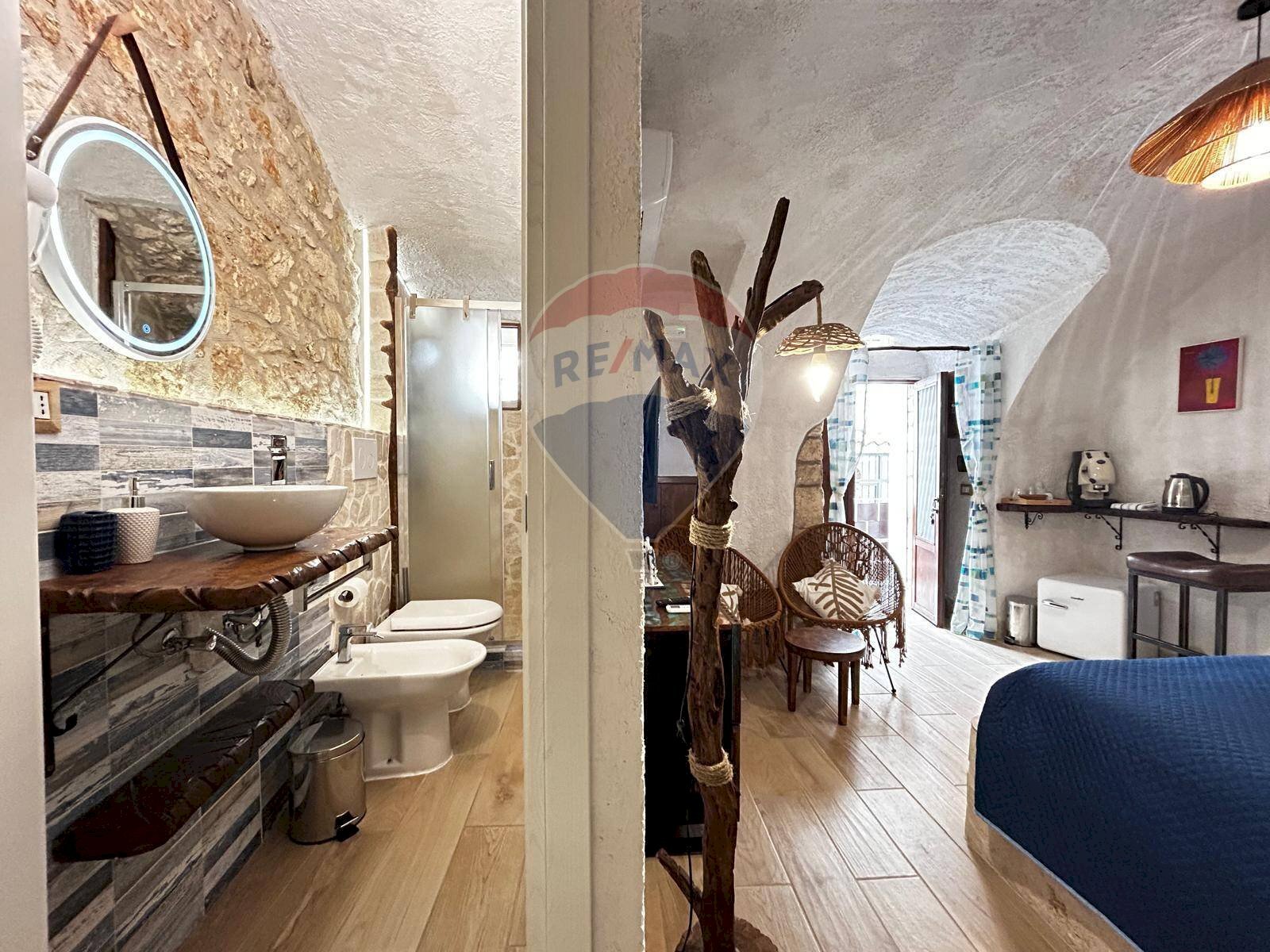 Bagno - Three-room apartment Via Bacco
11-12-16, Vieste - photo 2