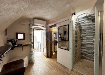 Hall / corridoio - Trilocale Via Bacco
 
11-12-16, Vieste - foto 23