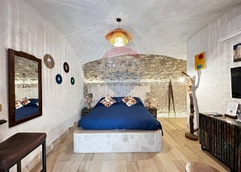 Camera / camera da letto - Trilocale Via Bacco
 
11-12-16, Vieste - foto 35