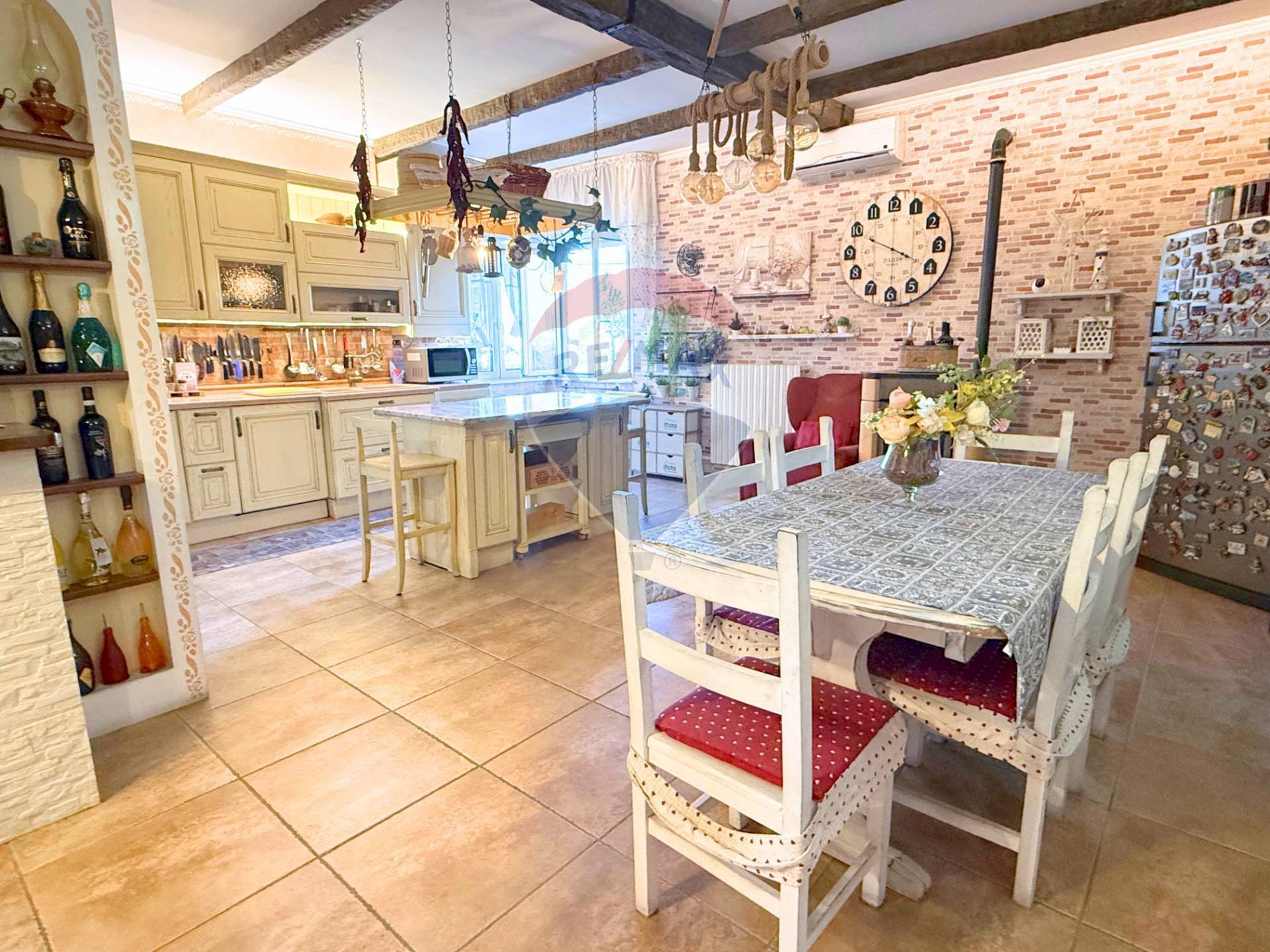 Cucina - Quadrilocale Viale Stazione
 
1, Ordona - foto 1