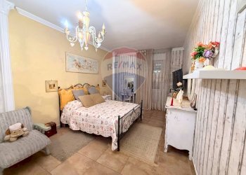 Camera / camera da letto - Quadrilocale Viale Stazione
 
1, Ordona - foto 16