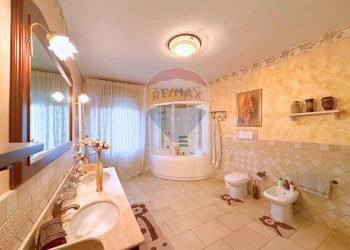 Bagno - Quadrilocale Viale Stazione
 
1, Ordona - foto 21