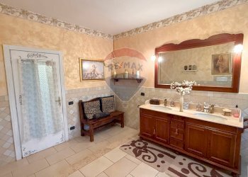 Bagno - Quadrilocale Viale Stazione
 
1, Ordona - foto 22