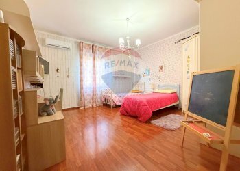 Camera / camera da letto - Quadrilocale Viale Stazione
 
1, Ordona - foto 26