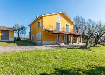 Foto 1 - Villa Via Tramonti, Arce - foto 1