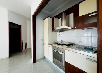 Foto 10 - Quadrilocale VIA PADRE PIO
 
7, Motta Montecorvino - foto 10