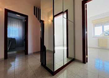 Foto 13 - Quadrilocale VIA PADRE PIO
 
7, Motta Montecorvino - foto 13