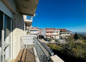 Foto 19 - Quadrilocale VIA PADRE PIO
 
7, Motta Montecorvino - foto 19