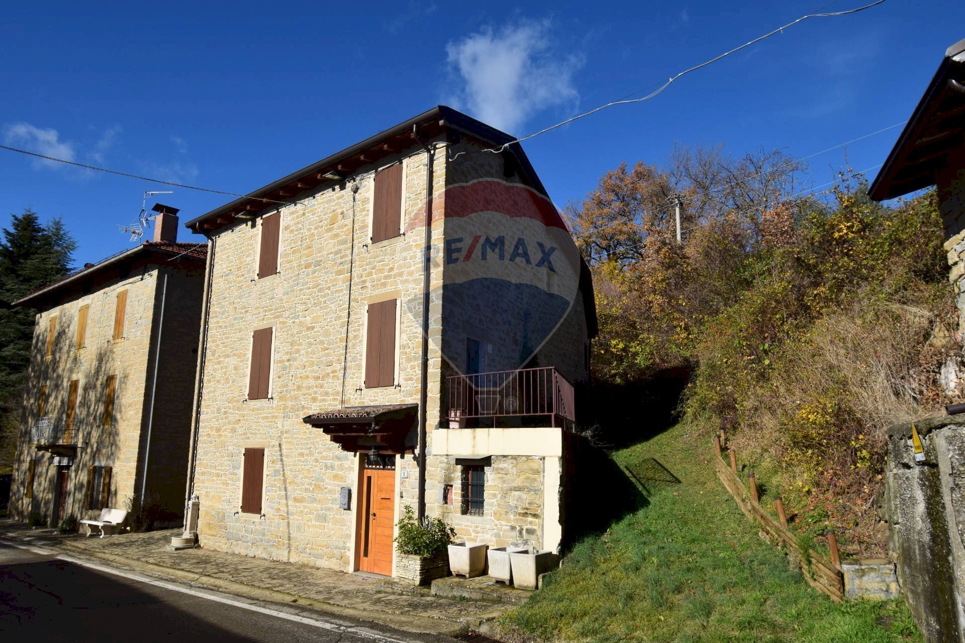 Casa all\'aperto - Casa semi indipendente Via Ariolla
 
5, Neviano degli Arduini - foto 2