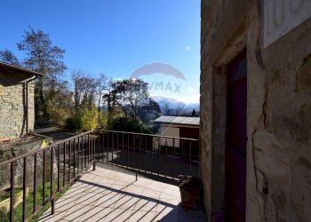 Balcone - Casa semi indipendente Via Ariolla
 
5, Neviano degli Arduini - foto 32