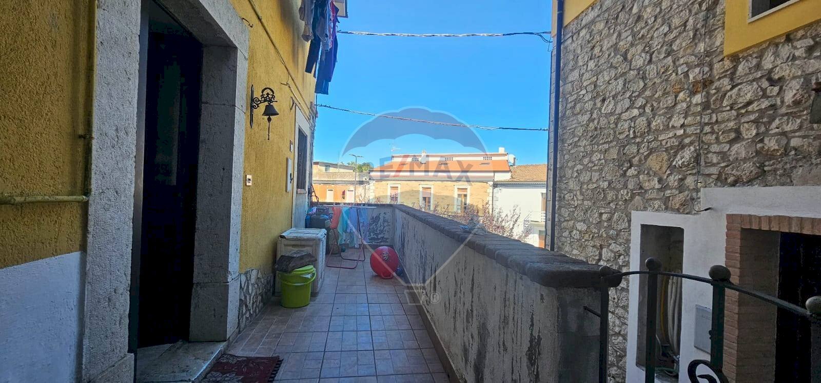 Terrazzino entrata - Semi-detached house via Caudina
 
7, Campolattaro - photo 2