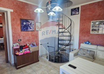 Soggiorno - Semi-detached house via Caudina
 
7, Campolattaro - photo 7