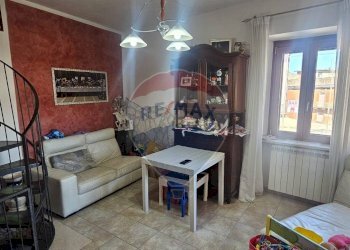 Soggiorno - Semi-detached house via Caudina
 
7, Campolattaro - photo 9