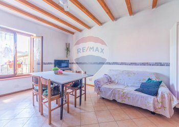 Sala da pranzo - Trilocale FRAZIONE RONCOLE VERDI
 
SNC, Busseto - foto 7