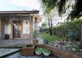 Foto 2 - Villa Via Manzoni
 
110/c, Leno - foto 2