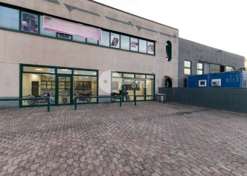 Foto 5 - Locale Commerciale Via Caduti del Lavoro
 
56, Ghedi - foto 5