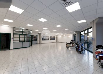 Foto 9 - Locale Commerciale Via Caduti del Lavoro
 
56, Ghedi - foto 9