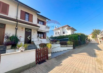 Casa all\'aperto - Villa a Schiera Via San Maurizio al Lambro
 
19/G, Brugherio - foto 8