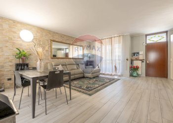 Sala da pranzo - Villa a Schiera Via San Maurizio al Lambro
 
19/G, Brugherio - foto 37