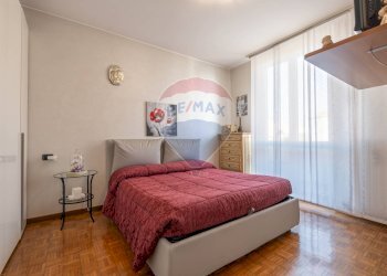 Camera / camera da letto - Villa a Schiera Via San Maurizio al Lambro
 
19/G, Brugherio - foto 50