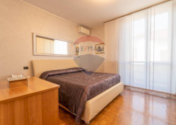 Camera / camera da letto - Villa a Schiera Via San Maurizio al Lambro
 
19/G, Brugherio - foto 57