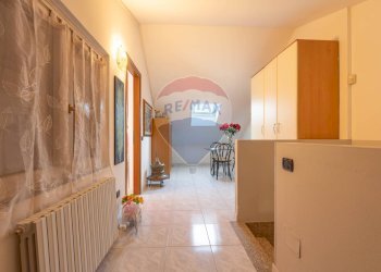 Hall / corridoio - Villa a Schiera Via San Maurizio al Lambro
 
19/G, Brugherio - foto 70