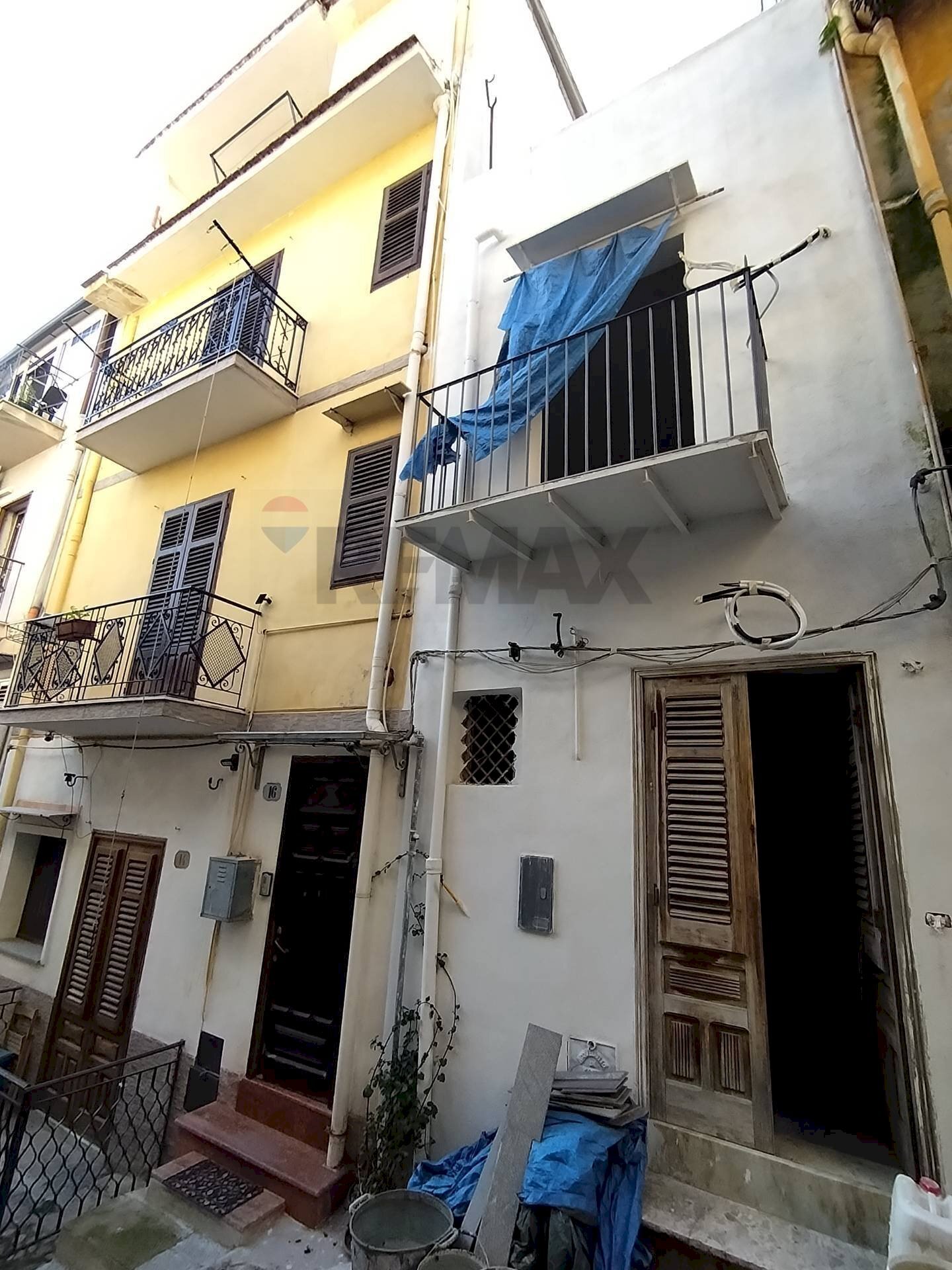 Edificio all\'aperto - Independent house via Venezia
 
18, Carini - photo 1