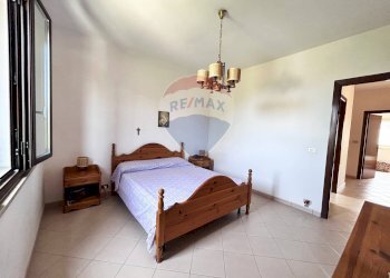 Camera / camera da letto - Villa Valderice - photo 30