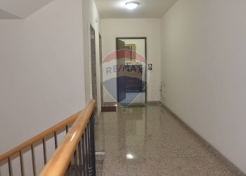 Hall / corridoio - Apartment Via Eugenio Colorni
 
38, Vittoria - photo 9