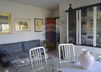 Sala da pranzo - Apartment Via Eugenio Colorni
 
38, Vittoria - photo 18