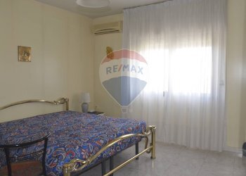 Camera / camera da letto - Apartment Via Eugenio Colorni
 
38, Vittoria - photo 19