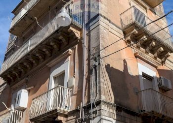 Edificio all\'aperto - Quadrilocale via Enrico Elia
 
48, Ragusa - foto 1