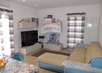 Sala da pranzo - Quadrilocale via Enrico Elia
 
48, Ragusa - foto 2